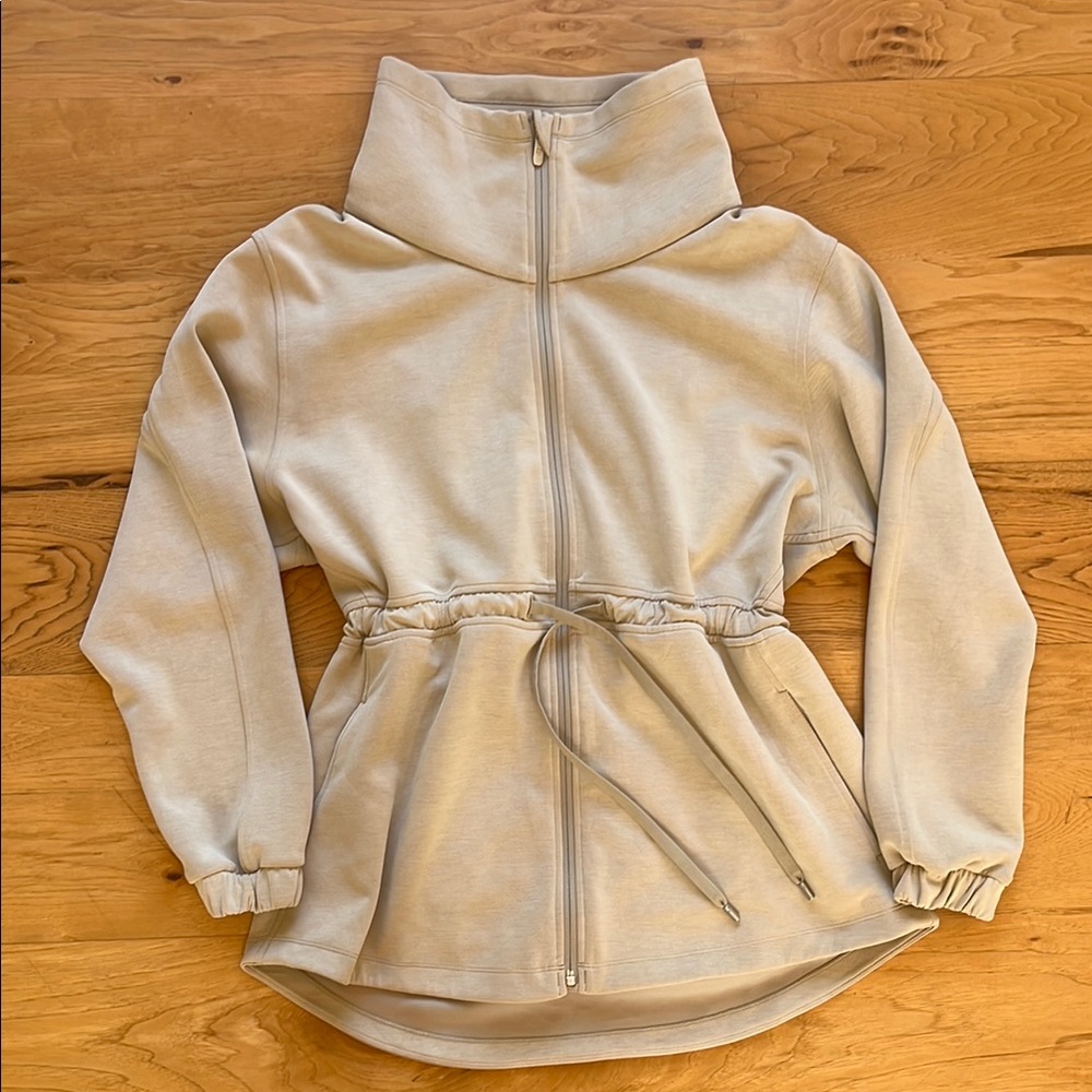 Lululemon Softstreme Cinch-waist Full Zip Jacket size 8